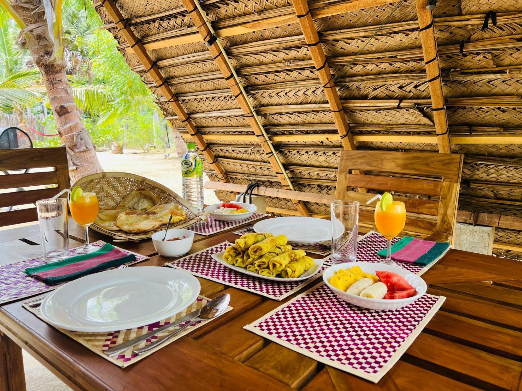 Kingfisher Beach Resort-Yala Kirinda  Luaran gambar